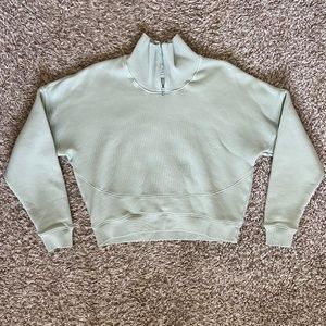 Outdoor Voices 1/4 zip Nimbus Sweatshirt
